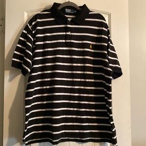 POLO SHIRT. Barely worn. Second hand. 2XL MALE